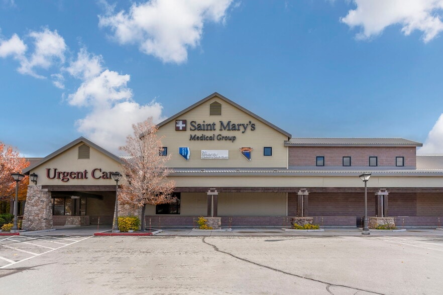 6255 Sharlands Ave, Reno, NV for lease - Building Photo - Image 2 of 2