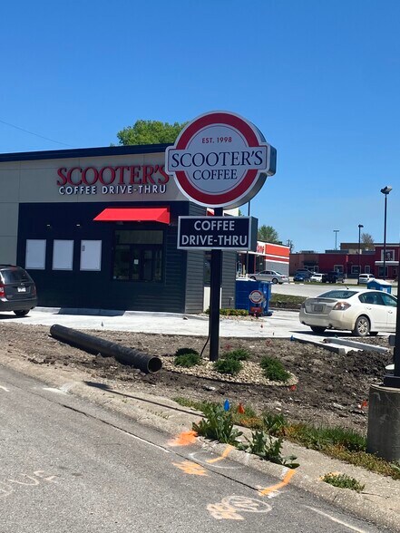 1752 W Jesse James Rd, Excelsior Springs, MO for sale - Building Photo - Image 1 of 1