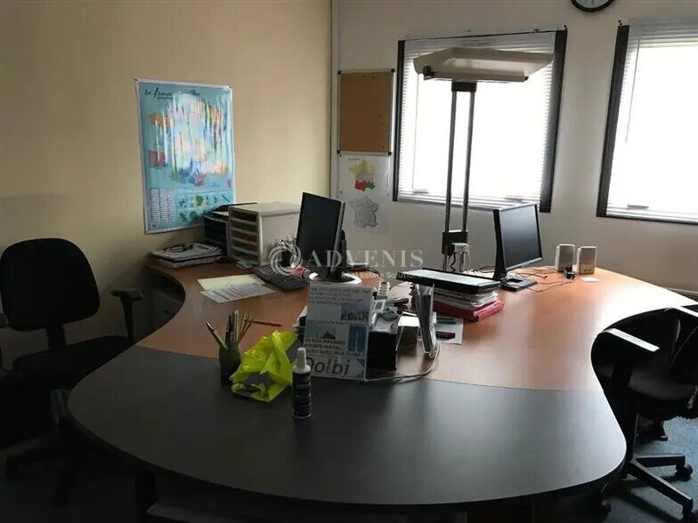 Office in Vendôme for lease - Interior Photo - Image 3 of 5