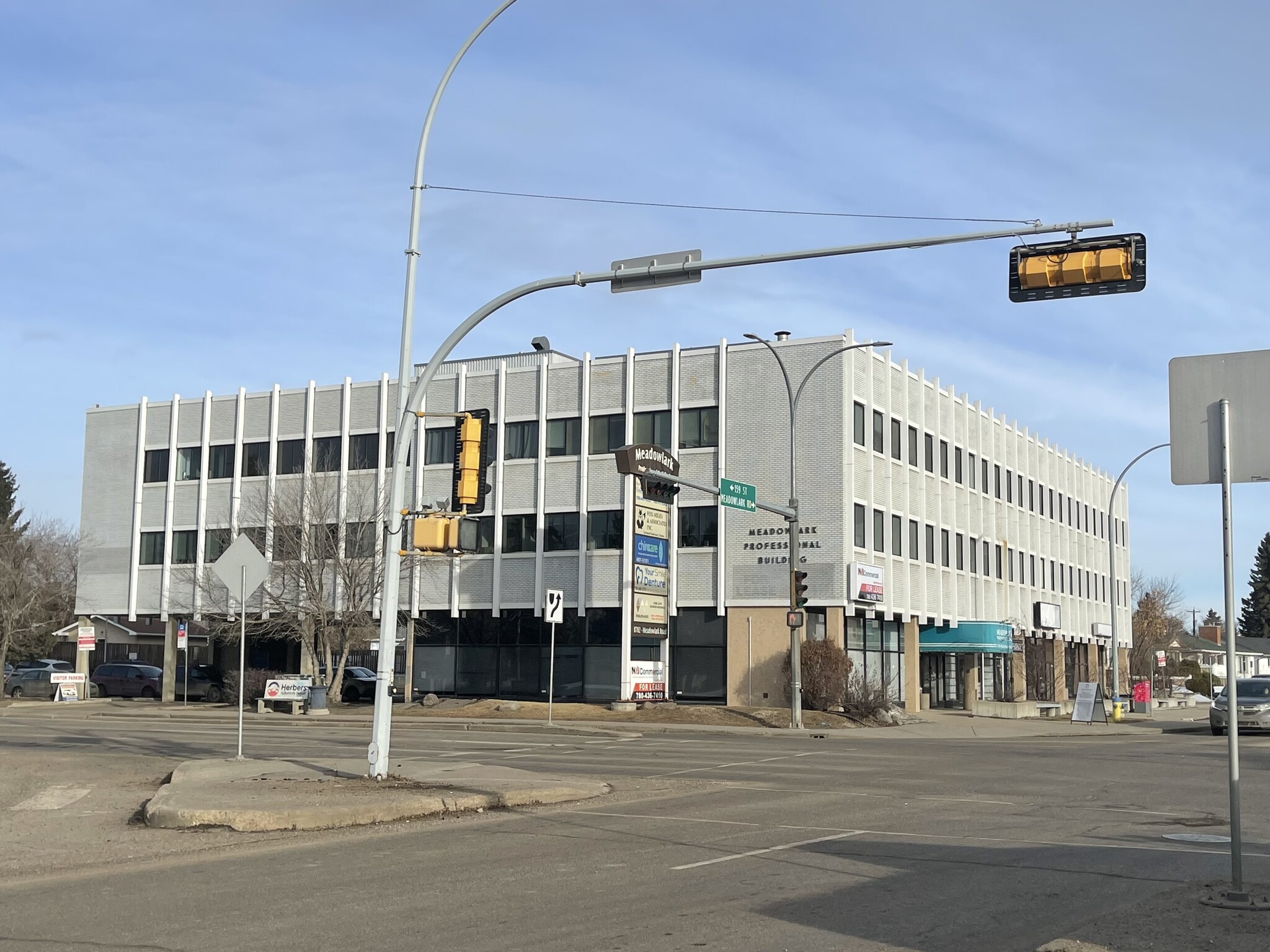 8700-8704 Meadowlark Rd NW, Edmonton, AB for lease Building Photo- Image 1 of 6