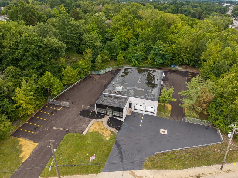4765 E 131st St, East Cleveland, OH for sale - Aerial - Image 2 of 21