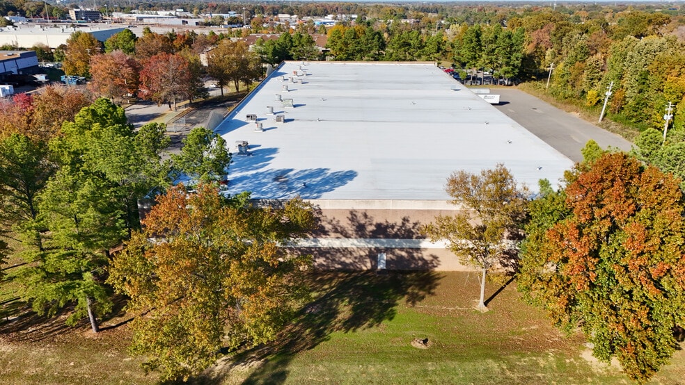 3370 Miac Cv, Memphis, TN for sale - Building Photo - Image 3 of 11