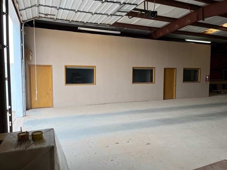 5204 N Lamesa Rd, Midland, TX for lease - Interior Photo - Image 3 of 10