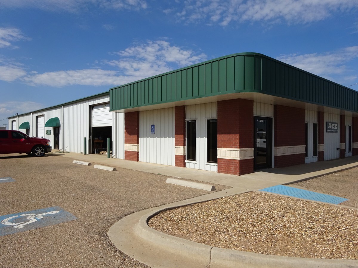 7405 82nd St, Lubbock, TX 79424