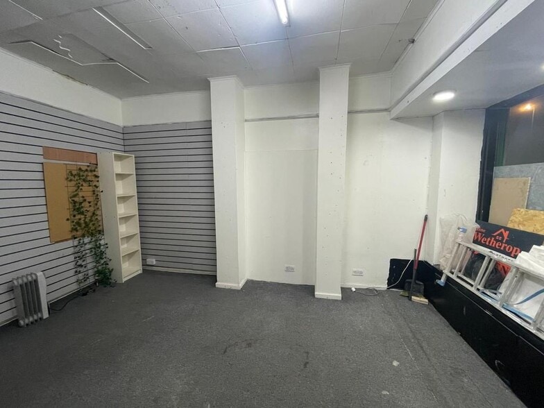 444 Thornton Rd, Bradford for lease - Building Photo - Image 3 of 11