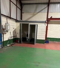 Sams Ln, West Bromwich for lease Interior Photo- Image 1 of 3