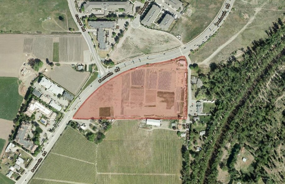 2180 Mayer Rd, Kelowna, BC for sale - Primary Photo - Image 1 of 1