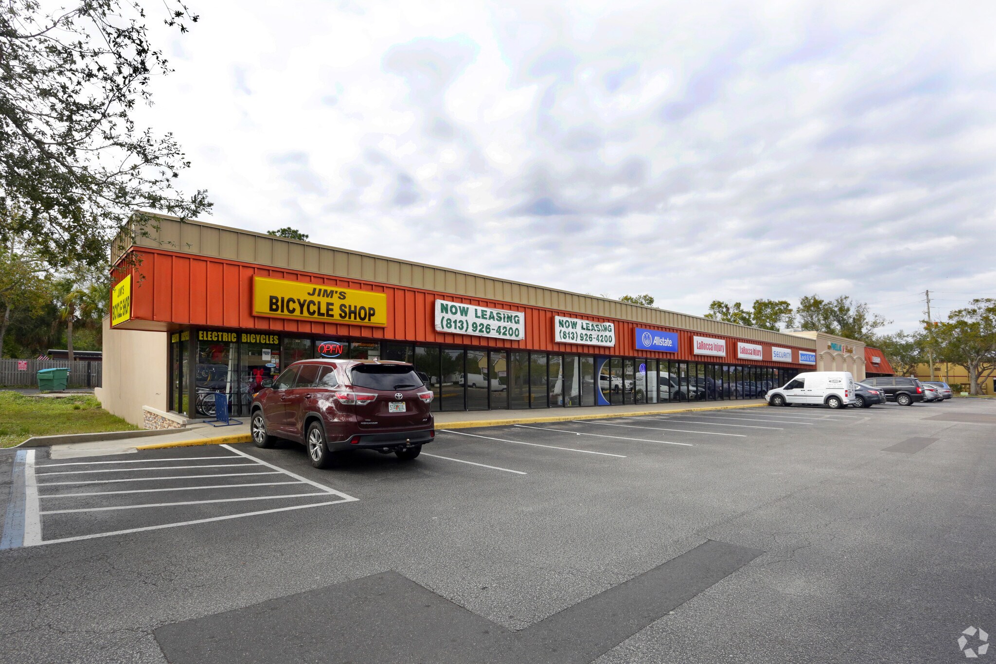 5018-5098 66th St N, Saint Petersburg, FL for sale Primary Photo- Image 1 of 1