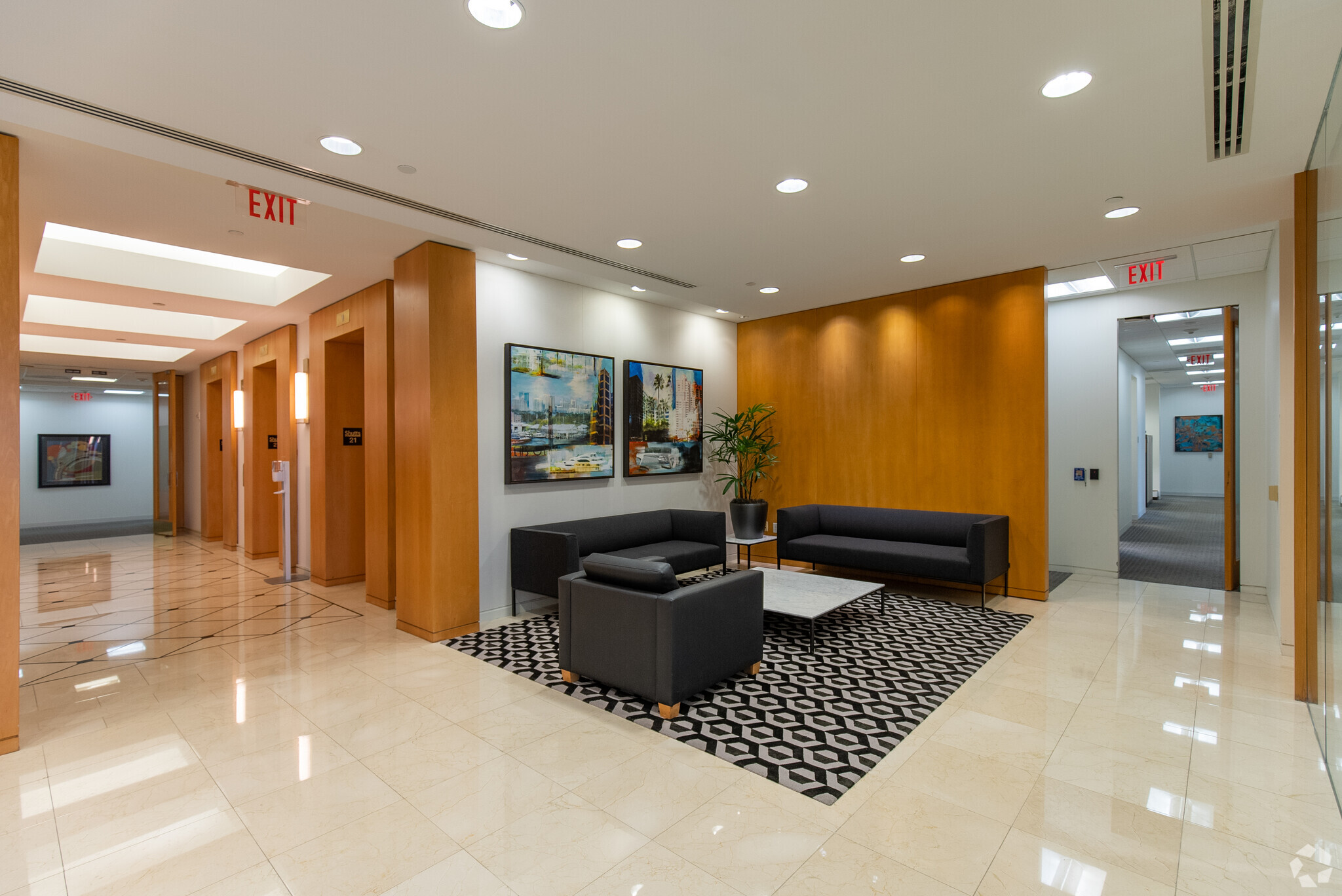 200 E Broward Blvd, Fort Lauderdale, FL for lease Lobby- Image 1 of 7