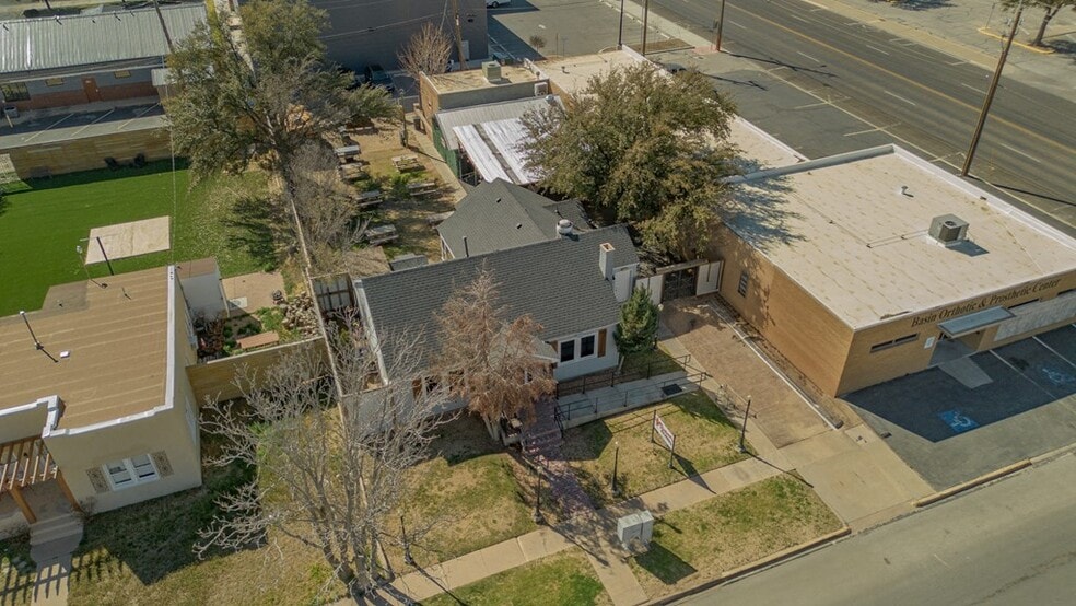 615 N Sam Houston Ave, Odessa, TX for sale - Aerial - Image 2 of 34