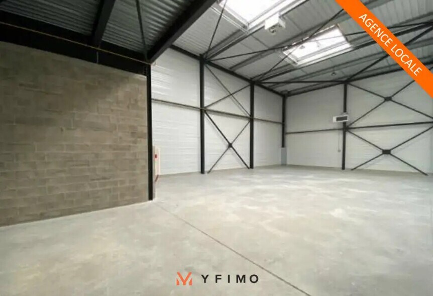 Flex in Marines for sale - Interior Photo - Image 2 of 8