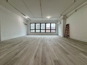 112-114 W 14th St, New York, NY for lease Building Photo- Image 1 of 10