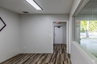 4701-4759 SW 51 St, Davie, FL for lease Interior Photo- Image 2 of 8