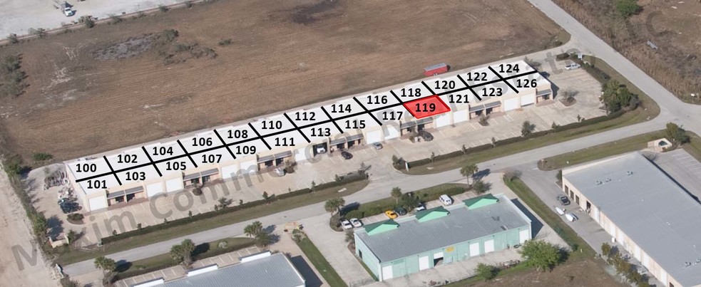 28041 Airpark Dr, Punta Gorda, FL for sale - Building Photo - Image 1 of 1