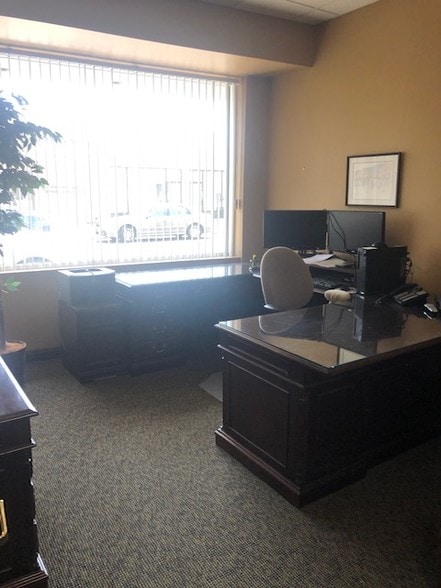 69 Grand Ave, Massapequa, NY for sale - Primary Photo - Image 1 of 1