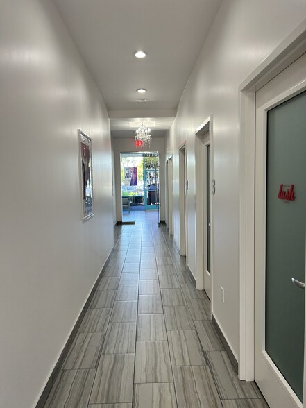 340 N McKinley St, Corona, CA for lease - Interior Photo - Image 3 of 26