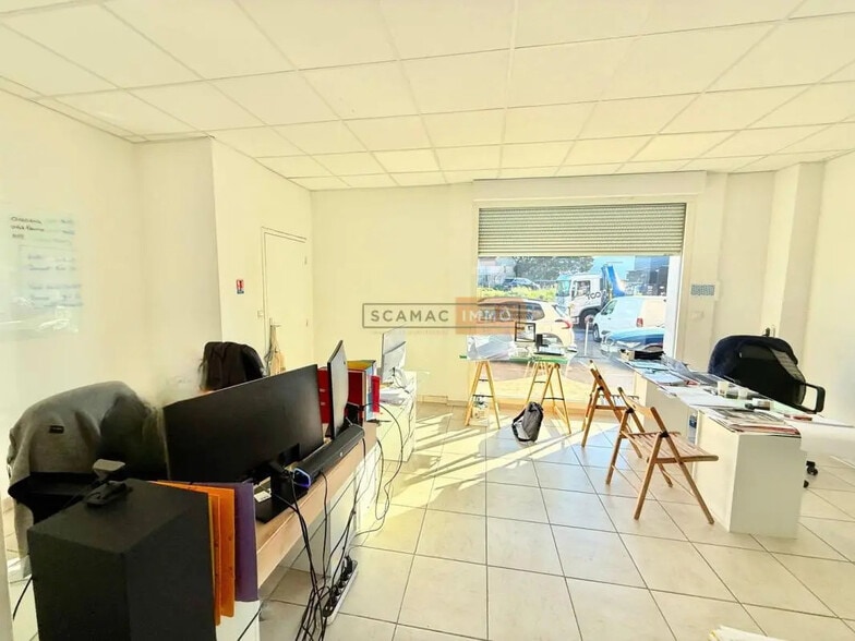 Flex in Puget-sur-Argens for sale - Interior Photo - Image 3 of 5