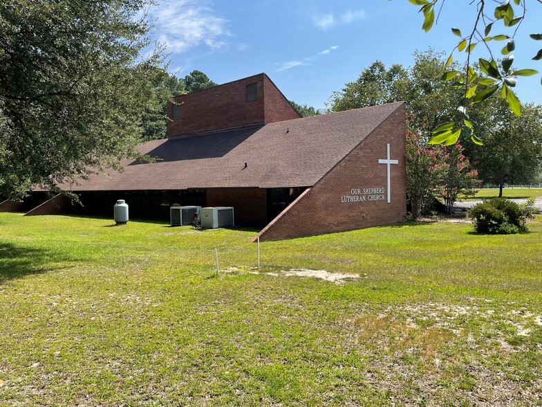 1410 W Bobo Newsom Hwy, Hartsville, SC for sale - Primary Photo - Image 1 of 8