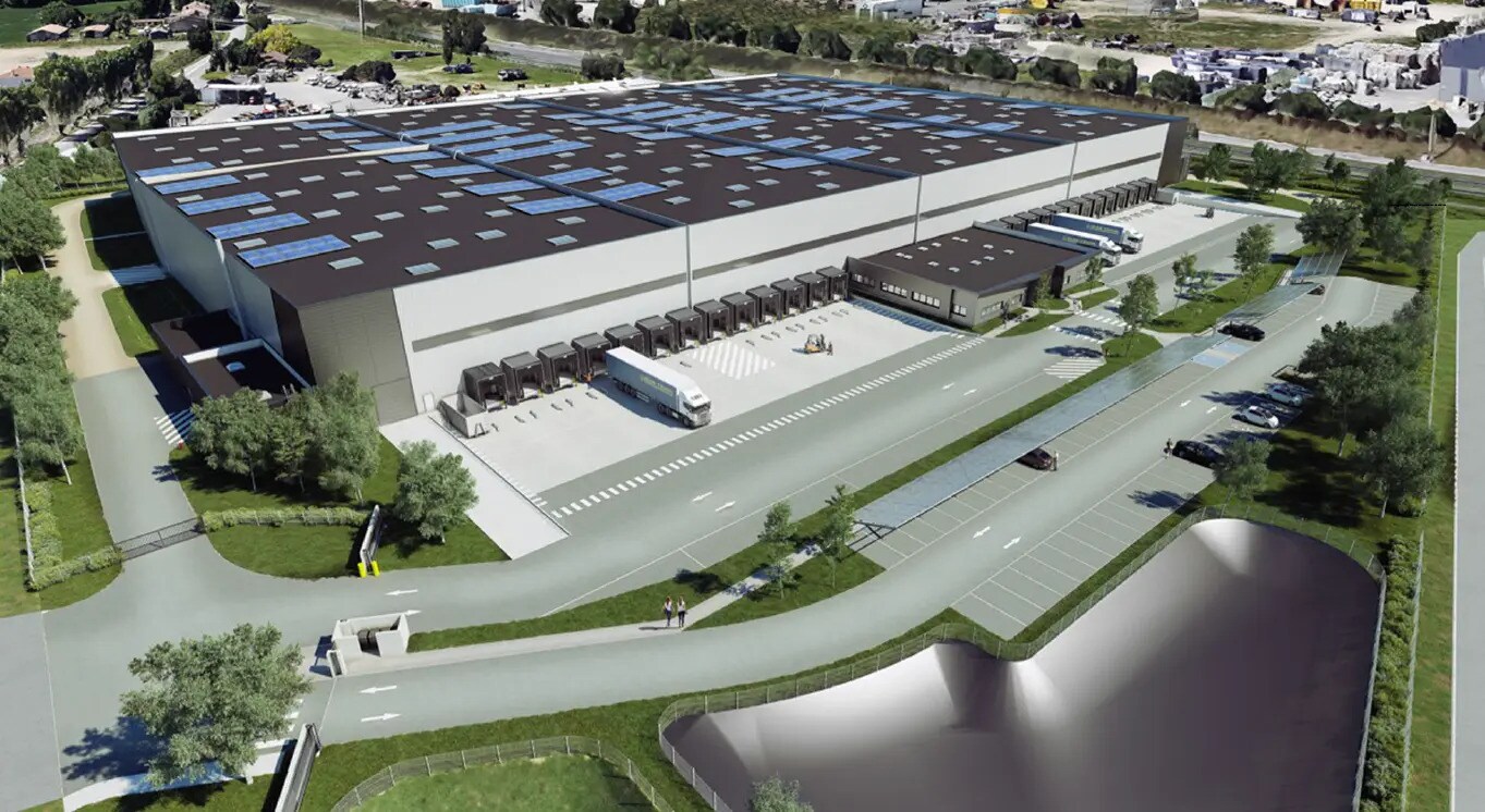 Industrial in Bruguières for lease Building Photo- Image 1 of 4