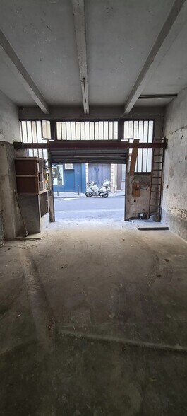 Flex in Paris for sale - Interior Photo - Image 3 of 11