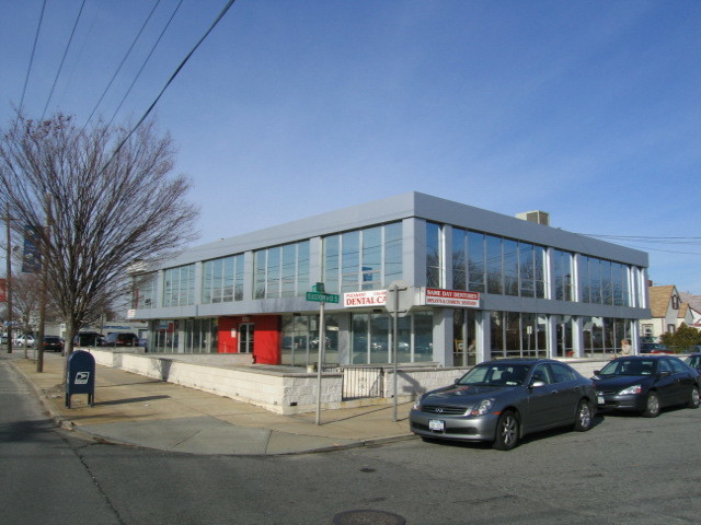 600 Hempstead Tpke, West Hempstead, NY for lease - Building Photo - Image 1 of 8