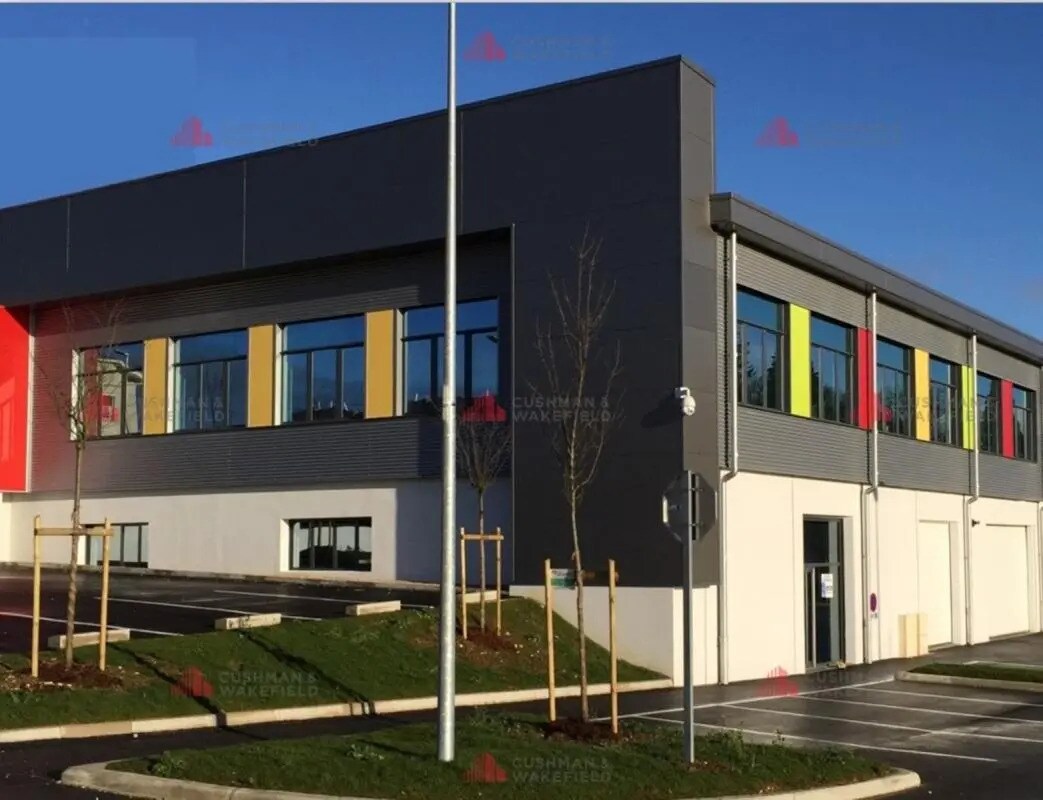 Office in Besançon for lease Building Photo- Image 1 of 5