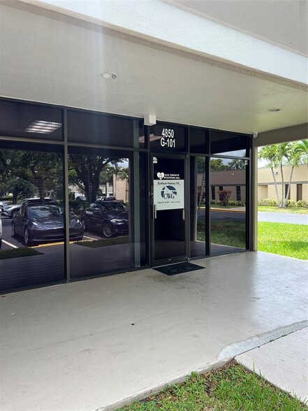 4850 N State Road 7, Fort Lauderdale, FL for lease - Building Photo - Image 2 of 11