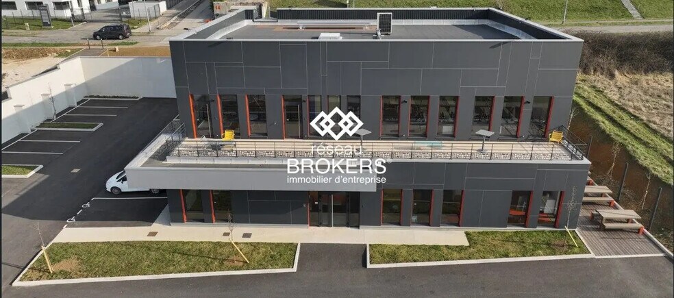 Office in Besançon for sale - Building Photo - Image 2 of 6