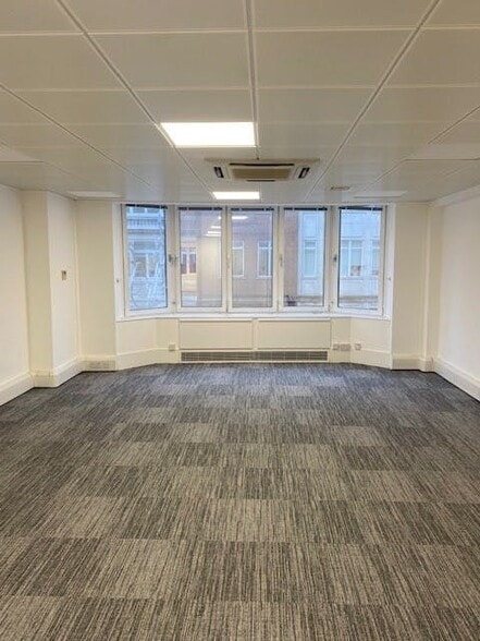 54 Conduit St, London for lease - Building Photo - Image 3 of 6