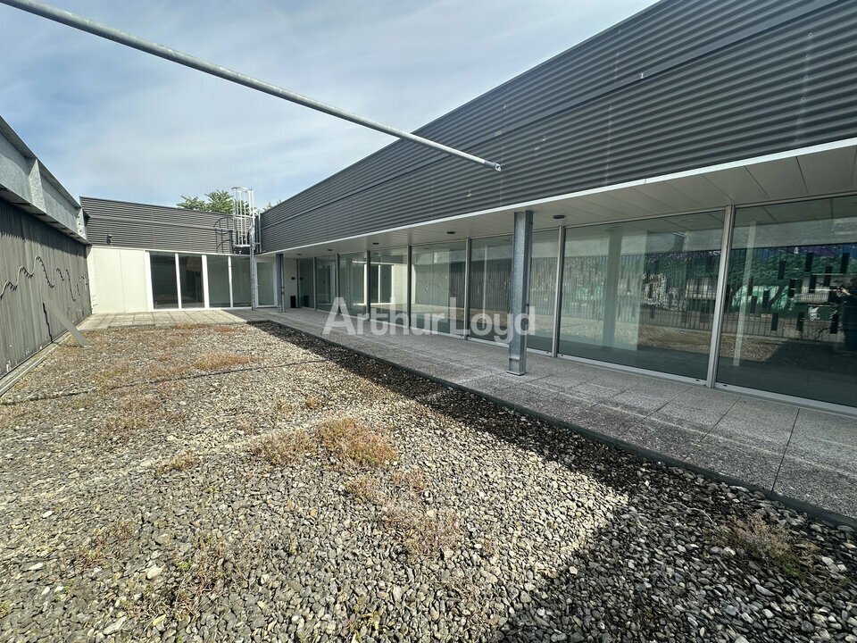 Office in Reims for sale Building Photo- Image 1 of 9