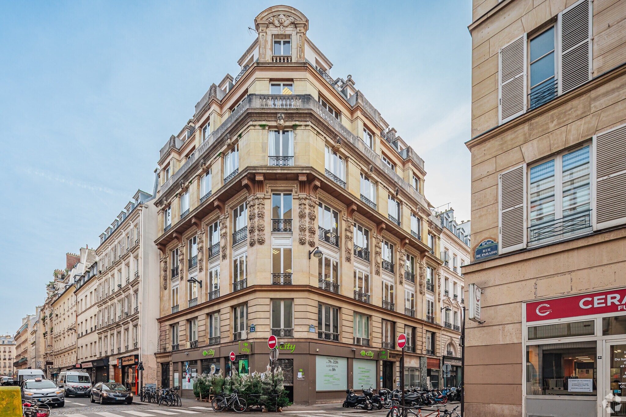 16 Rue Martel, Paris for lease Primary Photo- Image 1 of 3