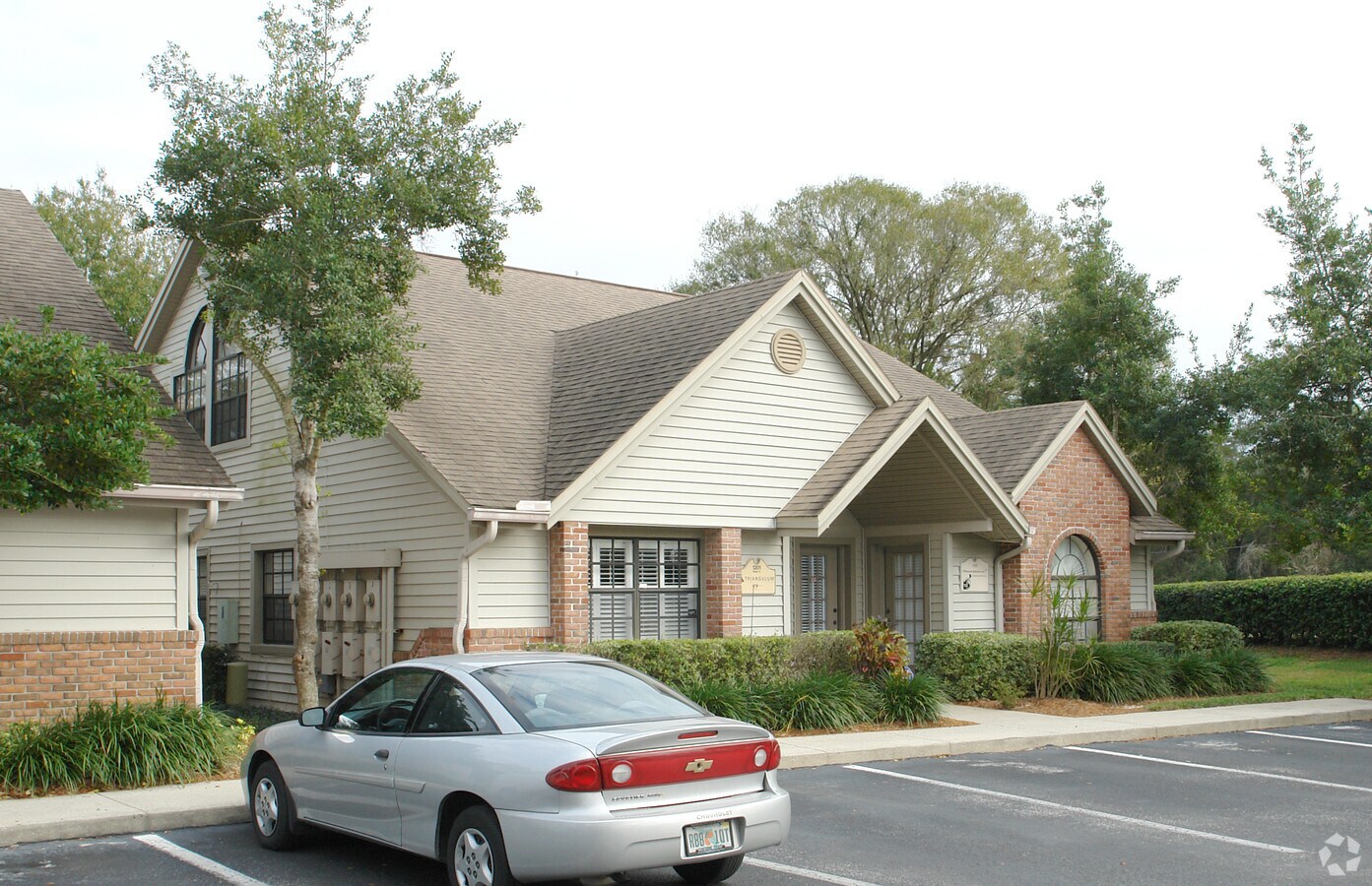 1301 W Fletcher Ave, Tampa, FL 33612