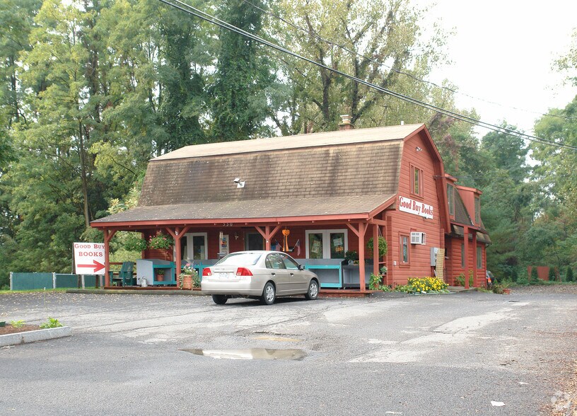 330 Columbia Tpke, Rensselaer, NY for sale - Primary Photo - Image 1 of 1