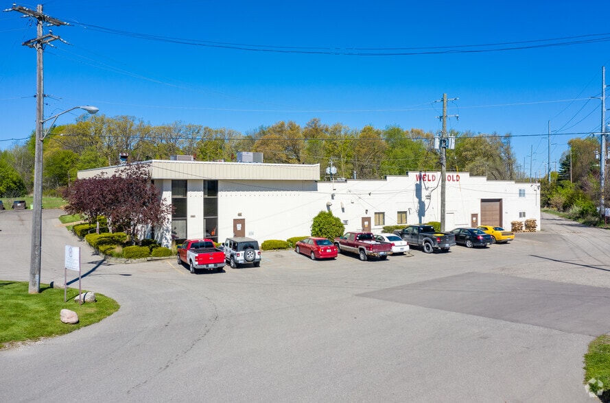 750 Rickett Rd, Brighton, MI 48116