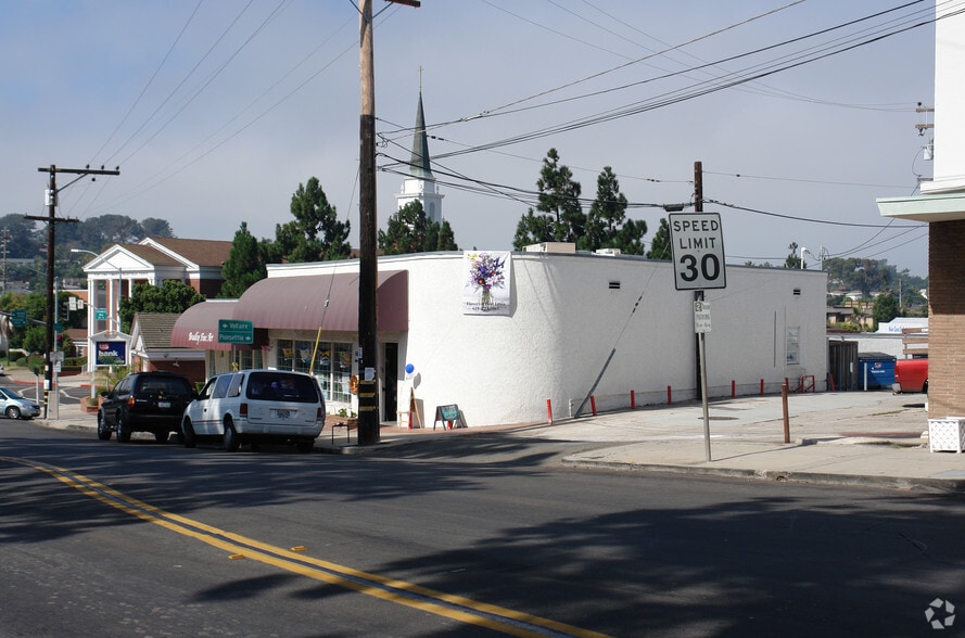 21682176 Chatsworth Blvd, San Diego, CA 92107 Retail for Lease