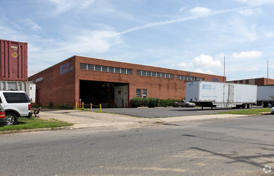 4900 Frolich Ln, Hyattsville, MD for lease - Primary Photo - Image 1 of 15