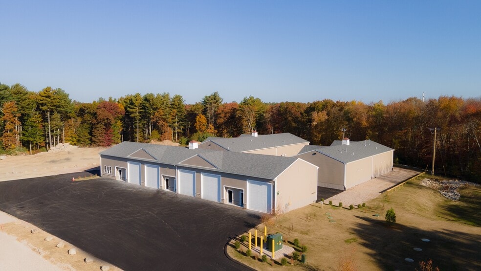 597 South County Trl, Exeter, RI for sale - Primary Photo - Image 1 of 1