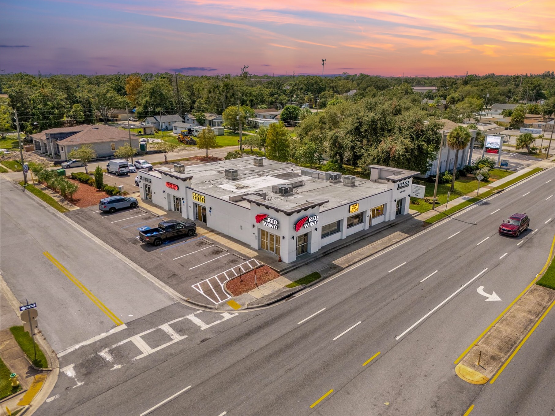 5400-5406 Park Blvd N, Pinellas Park, FL for lease Building Photo- Image 1 of 5