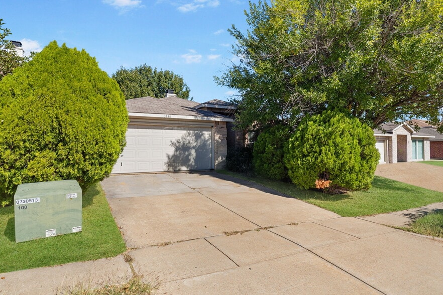 3936 Golden Horn Ln, Fort Worth, TX for sale - Building Photo - Image 3 of 3