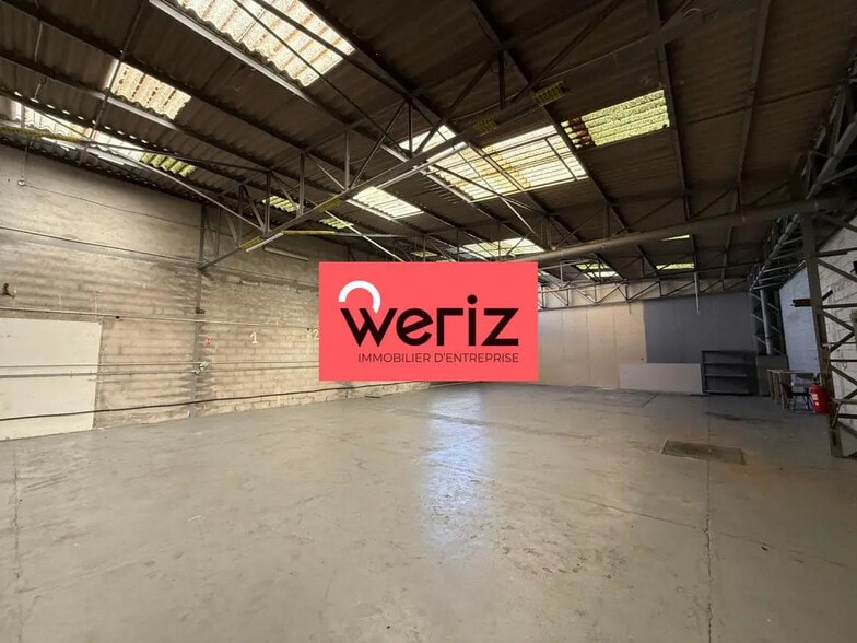 Industrial in Rousset for lease - Interior Photo - Image 3 of 11
