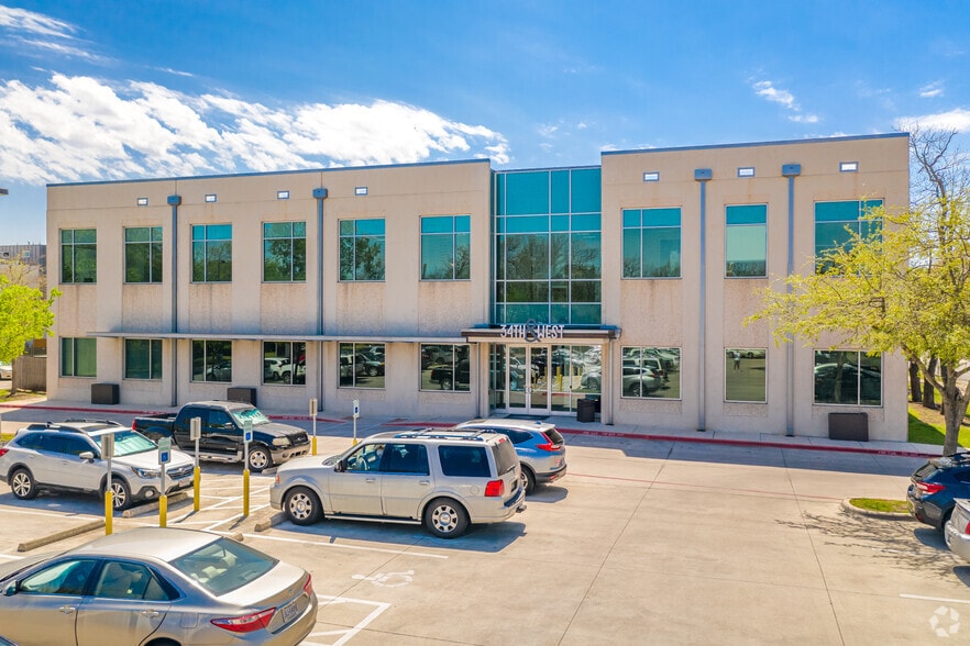 720 W 34th St, Austin, TX for lease - Primary Photo - Image 1 of 5