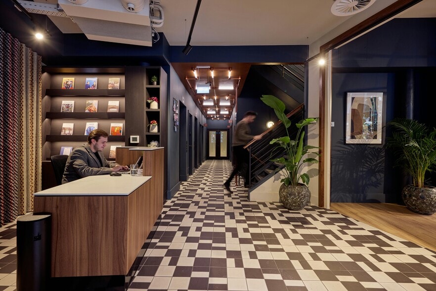 117-119 Portland St, Manchester for lease - Building Photo - Image 2 of 18