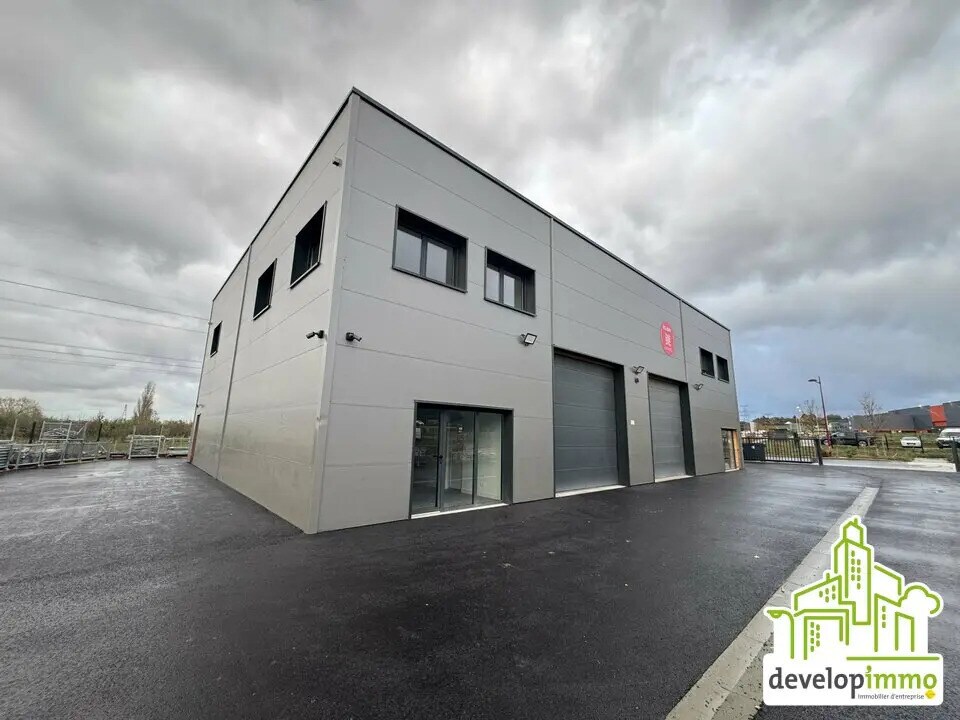 Flex in Saint-André-sur-Orne for lease Building Photo- Image 1 of 9