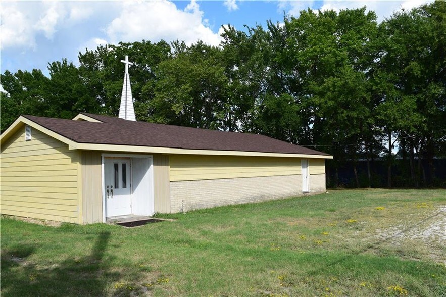 210 Maple St, Commerce, TX for sale - Building Photo - Image 1 of 1