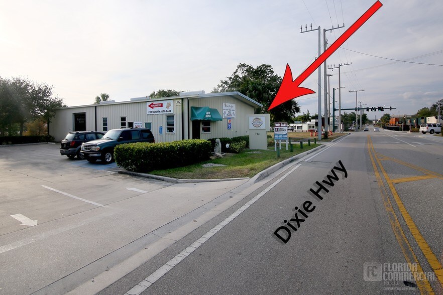 712 SE Dixie Hwy, Stuart, FL for sale - Building Photo - Image 1 of 1