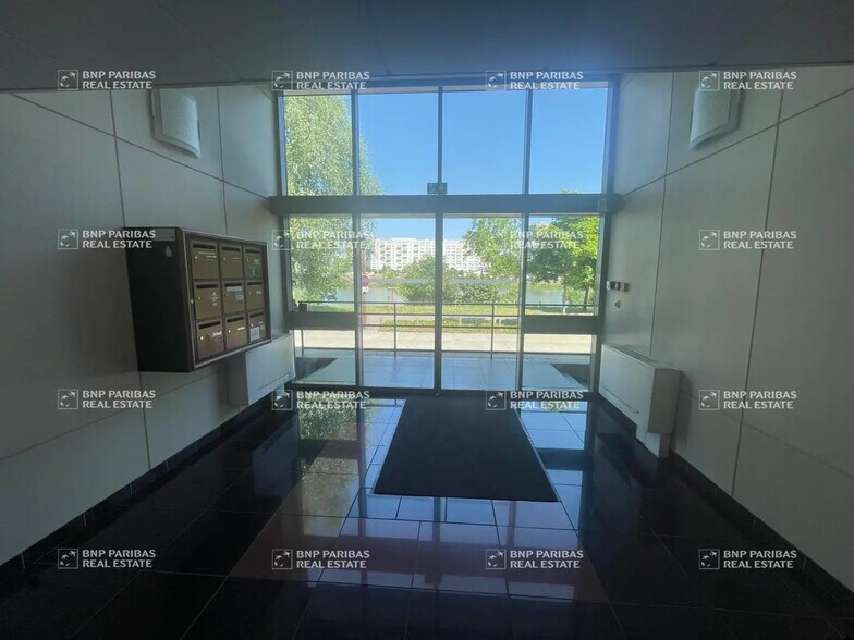 Office in Nantes for sale - Building Photo - Image 3 of 12