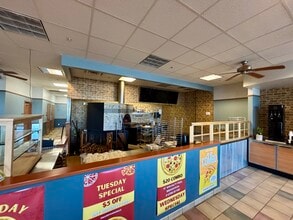 644 Migaldi Ln, Lansing, MI for lease Interior Photo- Image 2 of 8