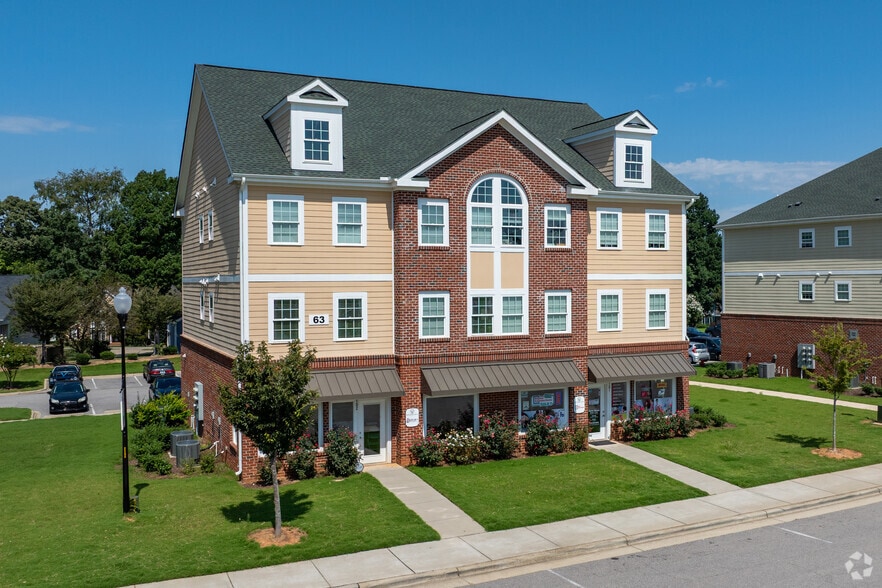 63 Sarazen Dr, Clayton, NC for sale - Primary Photo - Image 1 of 1