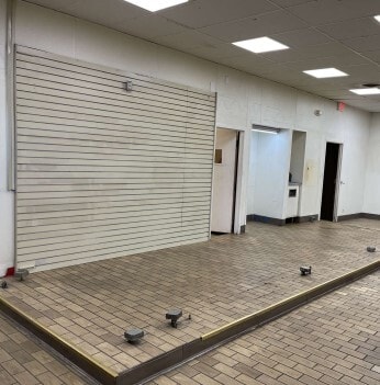 9753 Irving Park Rd, Schiller Park, IL for sale - Interior Photo - Image 3 of 3