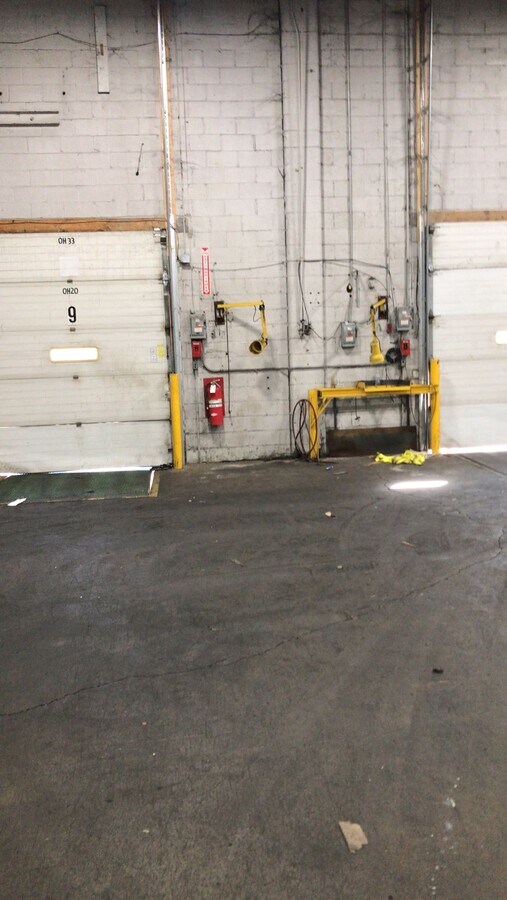 1151 Beaver St, Bristol, PA 19007